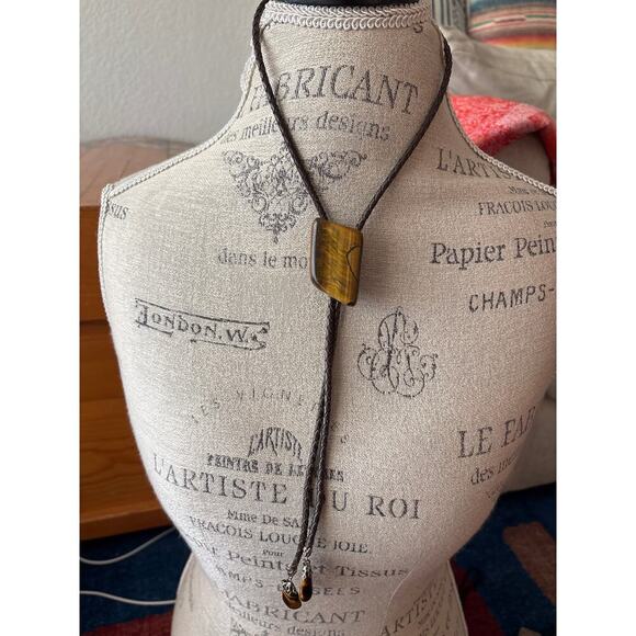 Tiger’s Eye Bolo Tie – Cowboycore Western Style with Matching Tips 1.5” - Picture 1 of 4